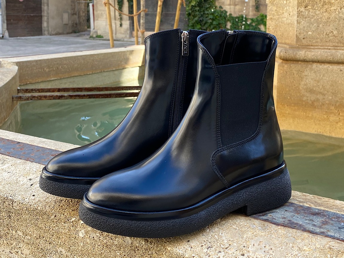 boots cuir noir, zippé